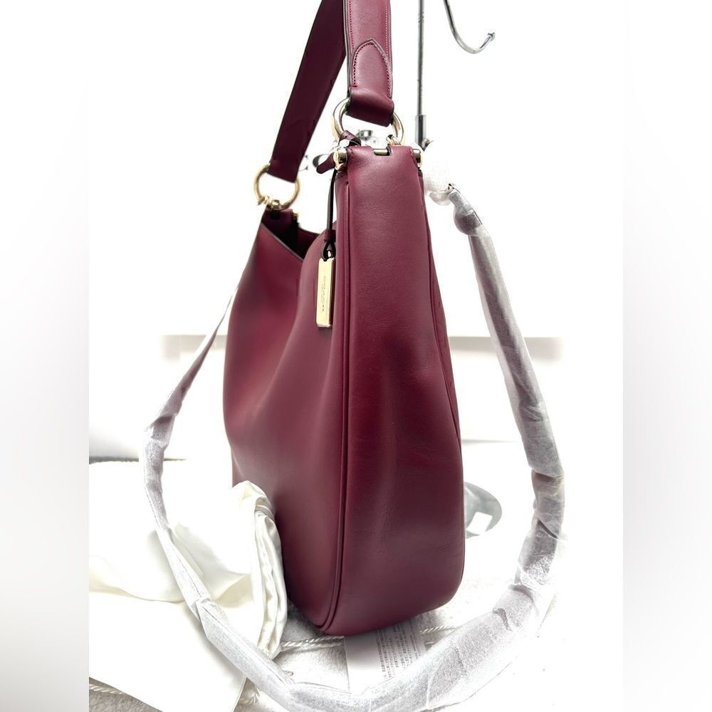 🔥🎁NWT! Coach NOMAD Burnished Leather Hobo Handbag Black Cherry Msrp:$495.00 - Picture 3 of 13